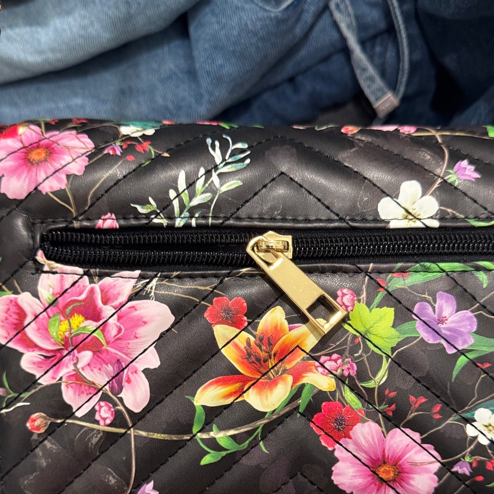 Aldo Black Floral Quilted Crossbody Bag - Picture 7 of 7